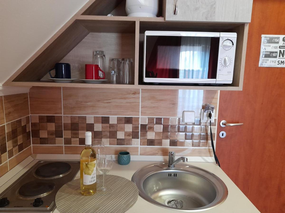 Hajdúszoboszló Andrea Apartman מראה חיצוני תמונה
