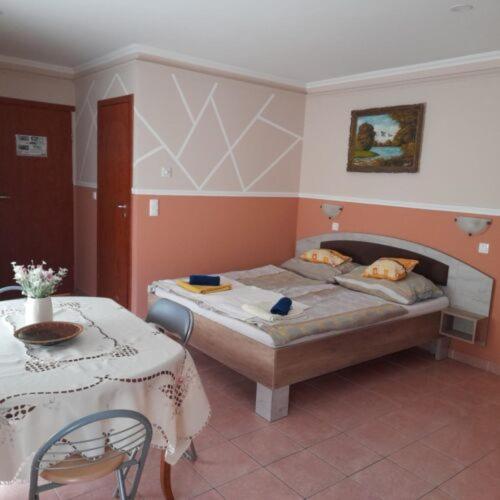 Hajdúszoboszló Andrea Apartman מראה חיצוני תמונה